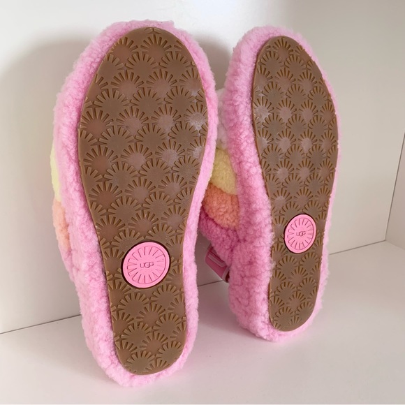 Ugg shearling pastel pink popsicle slides - Picture 3 of 16